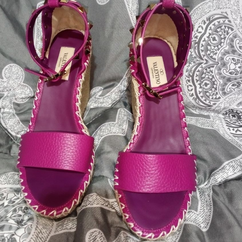 Size 5 1/2 purple Valentino Wedged